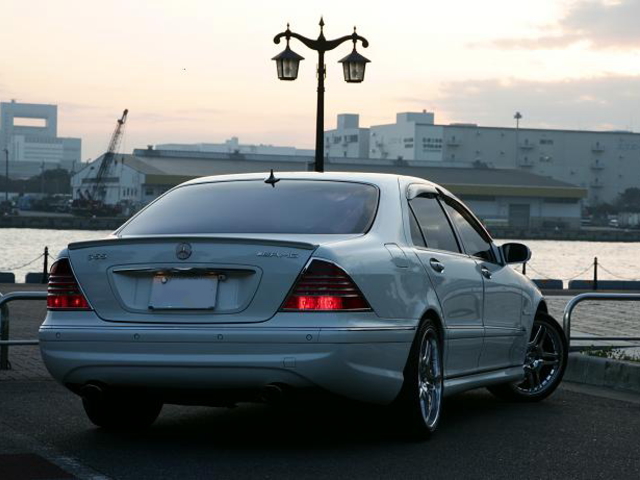 メルセデスベンツ S500(W220)｜カスタム、ドレスアップ事例紹介