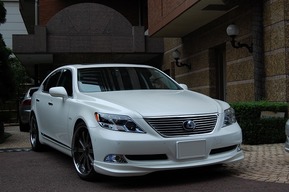 LEXUS 600h