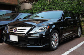 LS600h WALD BLACK BISON エアロ フルキット