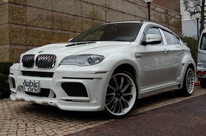 ＨＡＭＡＮＮフルエアロオーバーフェンダーカスタム ＦＯＲＧＥＡＴＯ 22インチホイール取り付けカスタム ＢＭＷ Ｘ６Ｍ