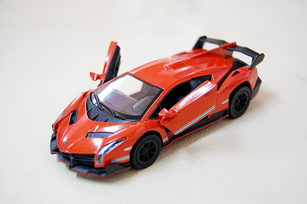 1/36 ランボルギーニ ヴェネーノ